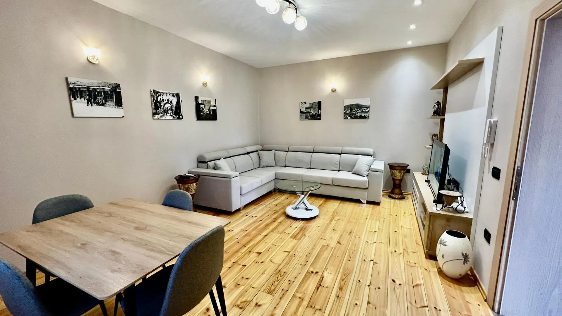 Neokastra Apartment Elbasan 0*,  Albania